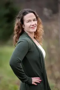  Laura-Champagne-headshot